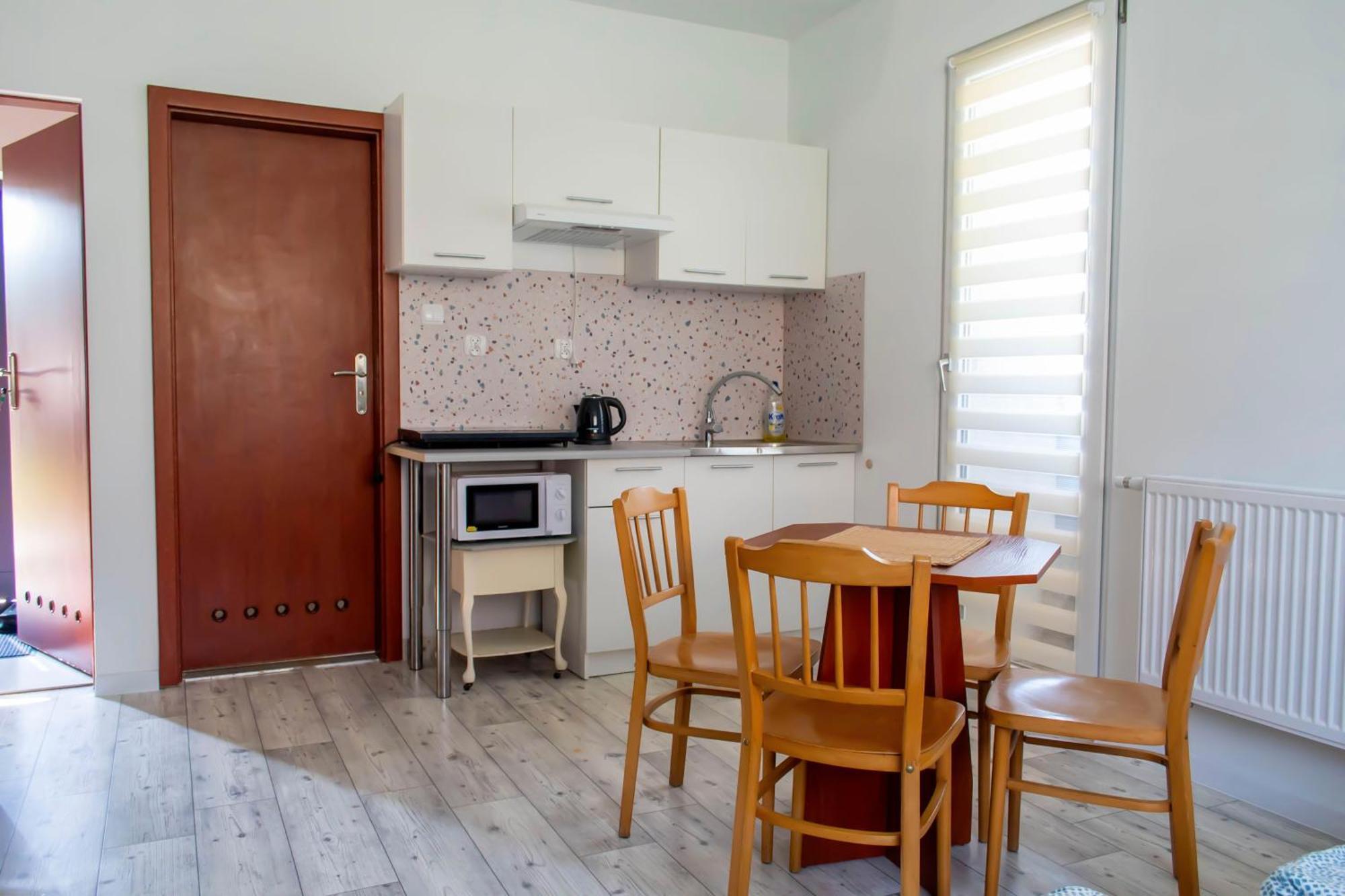 Zielony Zakatek - Apartamenty Nad Jeziorem Ostrowo Troszyn Екстериор снимка